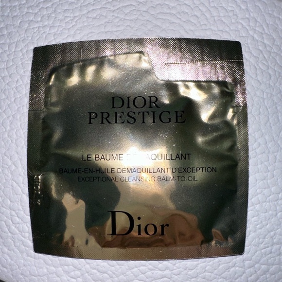 Dior Prestige Pouch Set - Picture 12 of 16